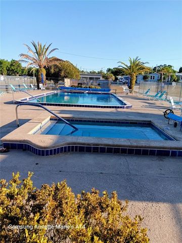 11340 GOLDFINCH WAY, Leesburg, FL 34788