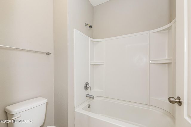 162 BRADFORD LAKE Circle, Jacksonville, FL 32218