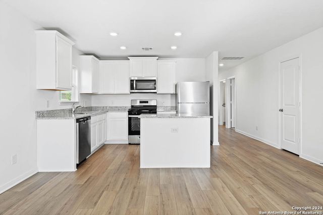 3402 Warlow Branch, San Antonio, TX 78109