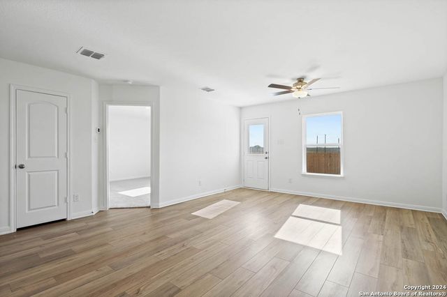 3402 Warlow Branch, San Antonio, TX 78109