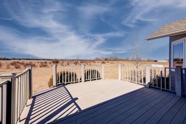 10 Leed Rd, Winfield, KS 67156