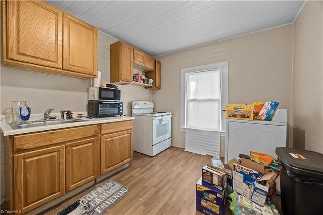 313 Burton Avenue, High Point, NC 27262