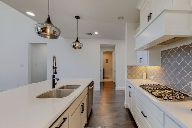 1205 Rushcroft Way, Forney, TX 75126