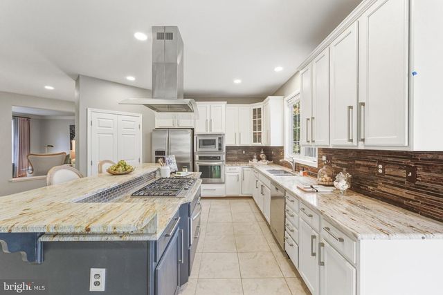 16830 TIDEWATER CT, Woodbridge, VA 22191