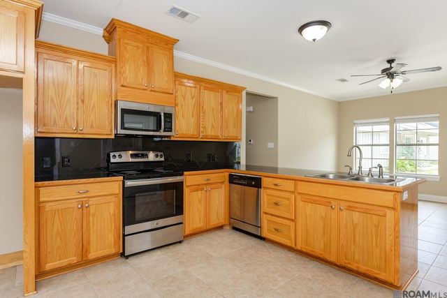 33892 Cedar Ridge Ct, Denham Springs, LA 70706