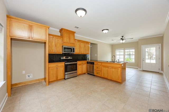 33892 Cedar Ridge Ct, Denham Springs, LA 70706