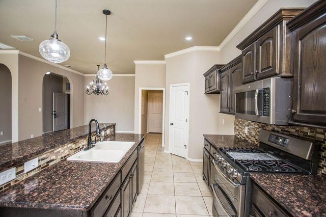 6011 95th Street, Lubbock, TX 79424