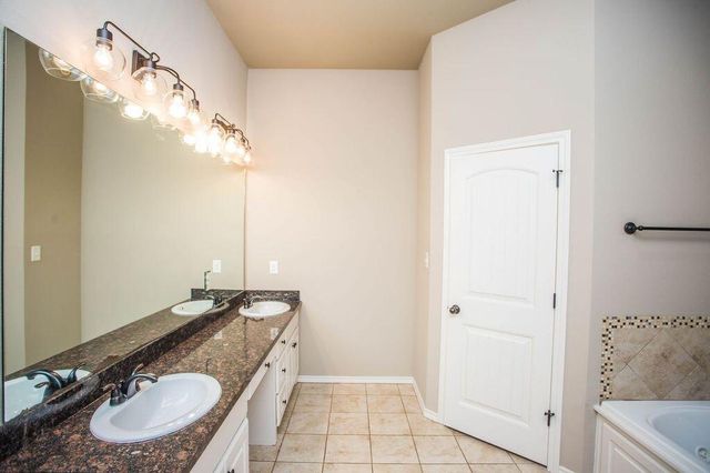 6011 95th Street, Lubbock, TX 79424