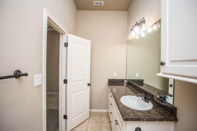 6011 95th Street, Lubbock, TX 79424