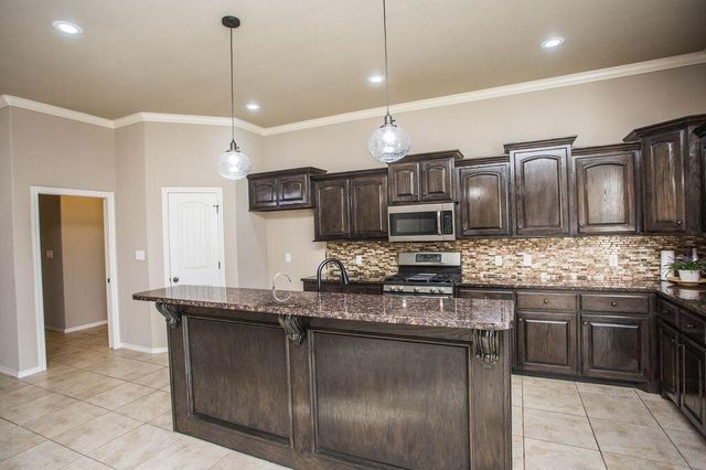 6011 95th Street, Lubbock, TX 79424