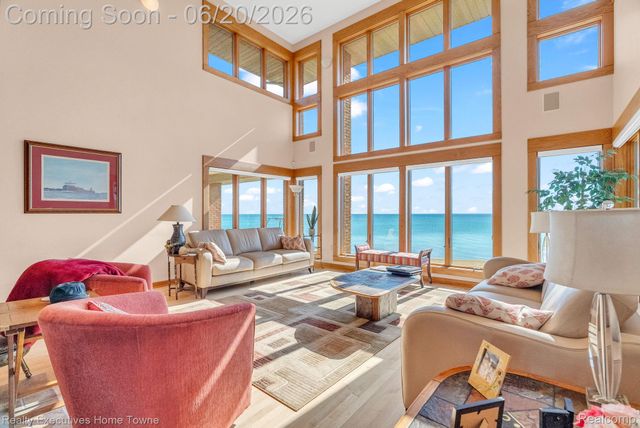 2975 Sandy Oaks Lane, Fort Gratiot Charter Township, MI 48059