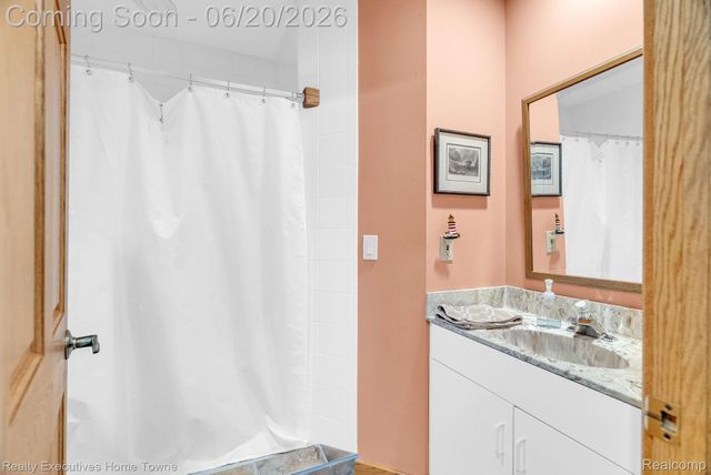 2975 Sandy Oaks Lane, Fort Gratiot Charter Township, MI 48059