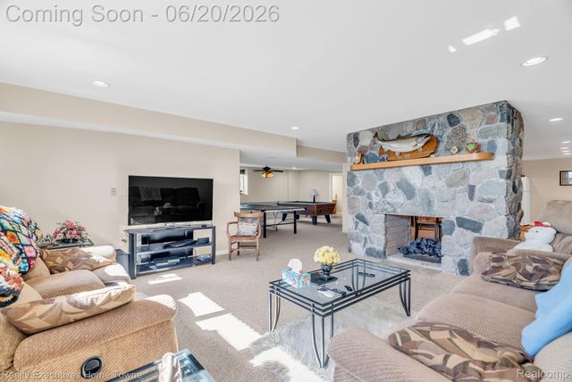 2975 Sandy Oaks Lane, Fort Gratiot Charter Township, MI 48059