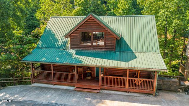 620 Chickasaw Gap Way, Pigeon Forge, TN 37863
