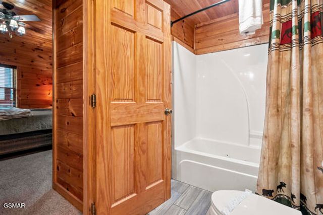 620 Chickasaw Gap Way, Pigeon Forge, TN 37863