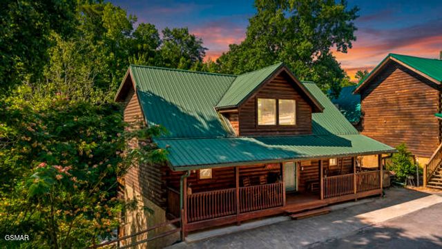620 Chickasaw Gap Way, Pigeon Forge, TN 37863