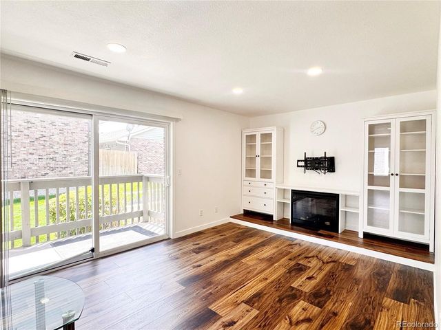 6425 S Dayton St 102, Englewood, CO 80111