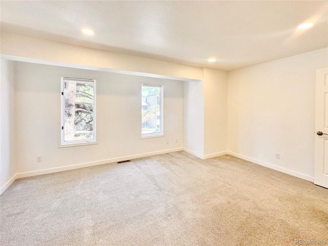 6425 S Dayton St 102, Englewood, CO 80111