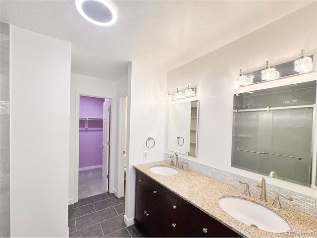 6425 S Dayton St 102, Englewood, CO 80111