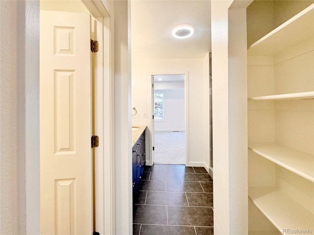 6425 S Dayton St 102, Englewood, CO 80111