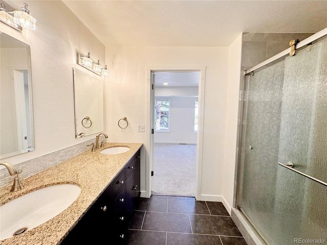6425 S Dayton St 102, Englewood, CO 80111