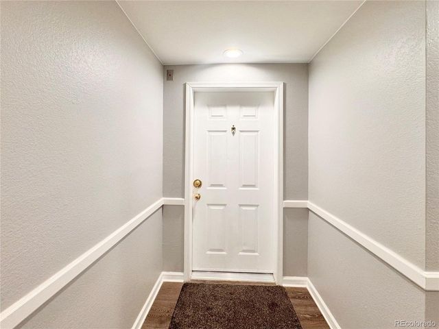 6425 S Dayton St 102, Englewood, CO 80111