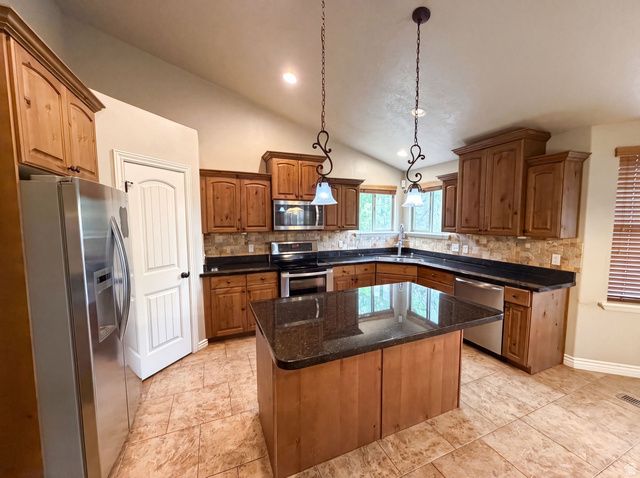 14496 S FOX CREEK DR, Herriman, UT 84096