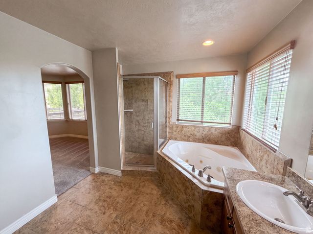 14496 S FOX CREEK DR, Herriman, UT 84096