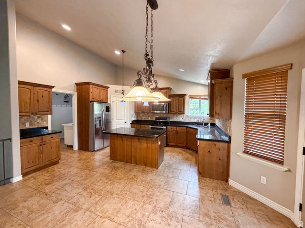 14496 S FOX CREEK DR, Herriman, UT 84096 — photo 2