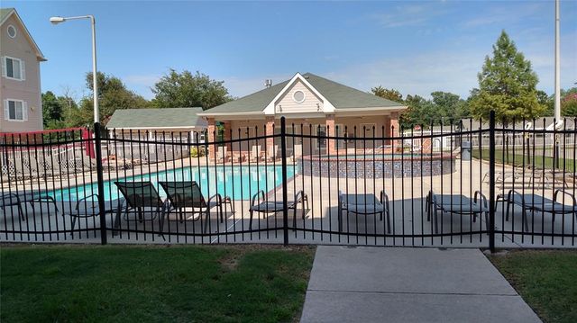 2200 Classen Boulevard 2124, Norman, OK 73071