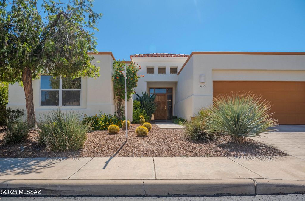 5156 E Calle Las Lilas, Tucson, AZ 85711