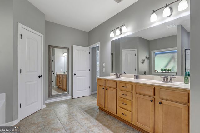 153 Carlow Court, Newnan, GA 30263