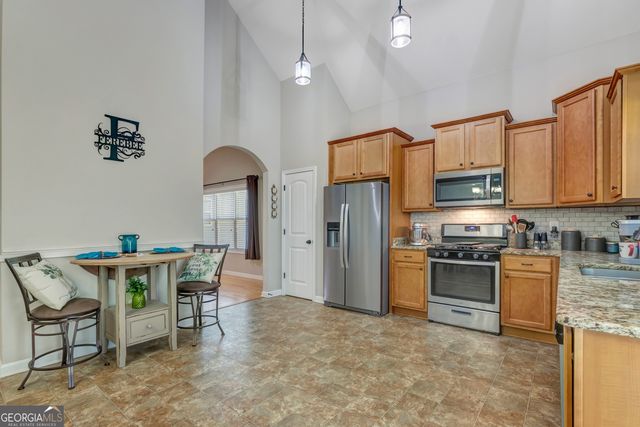 153 Carlow Court, Newnan, GA 30263