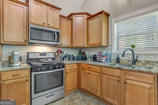 153 Carlow Court, Newnan, GA 30263