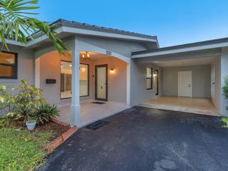 2021 NE 59th Pl, Fort Lauderdale, FL 33308