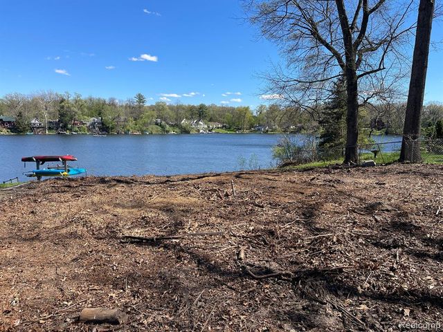 0000 Clark Lake Road, Brighton, MI 48114