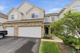 246 NICOLE Drive D, South Elgin, IL 60177