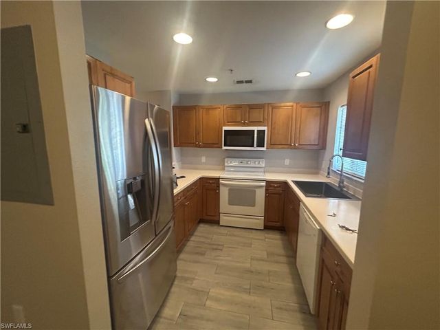 9420 Ivy Brook RUN 304, Fort Myers, FL 33913