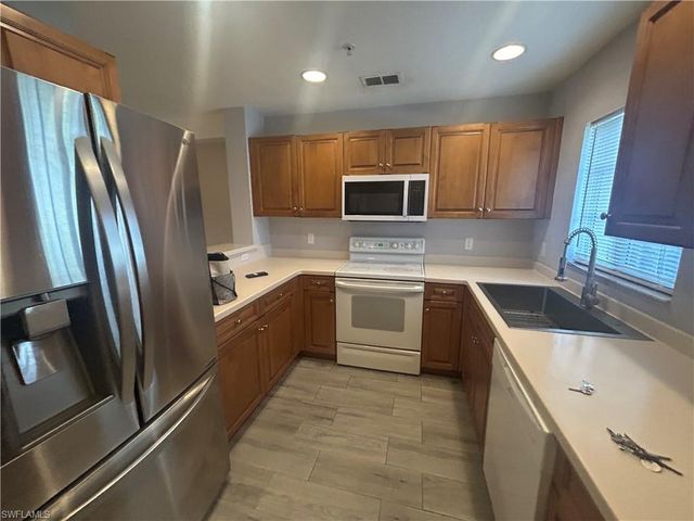 9420 Ivy Brook RUN 304, Fort Myers, FL 33913