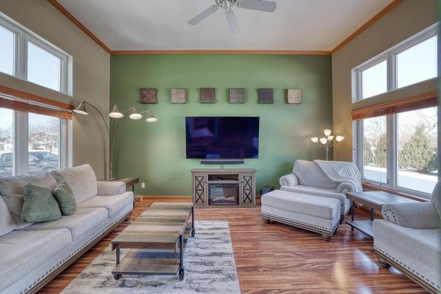 1125 Carlee Ann LANE, Pewaukee, WI 53072