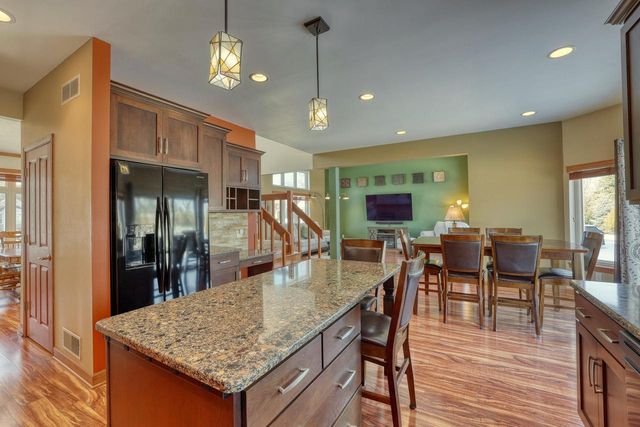 1125 Carlee Ann LANE, Pewaukee, WI 53072