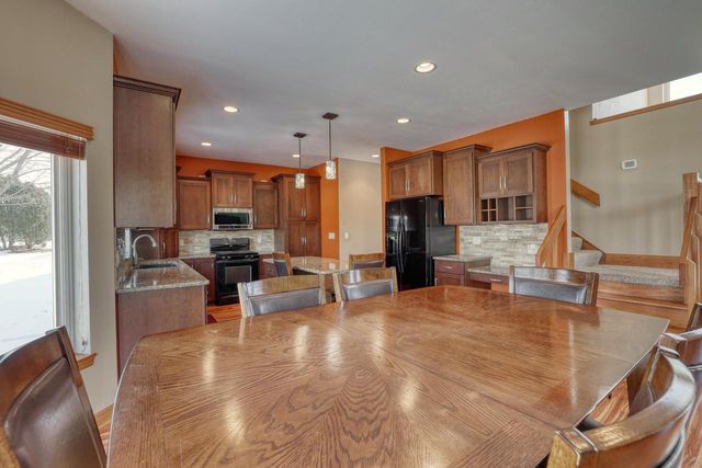 1125 Carlee Ann LANE, Pewaukee, WI 53072