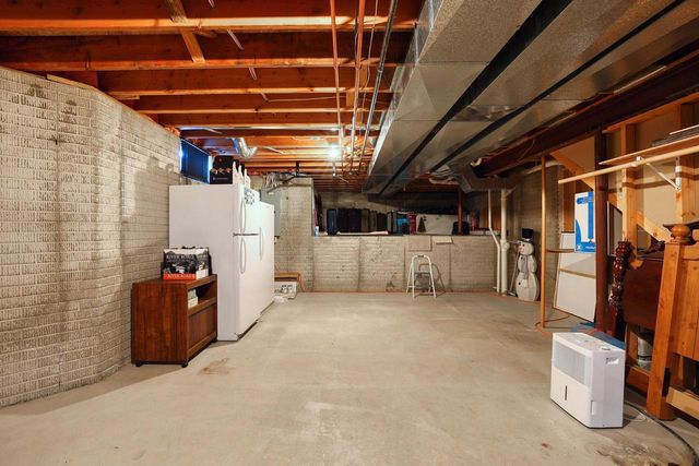 1125 Carlee Ann LANE, Pewaukee, WI 53072