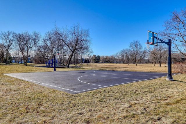 1125 Carlee Ann LANE, Pewaukee, WI 53072