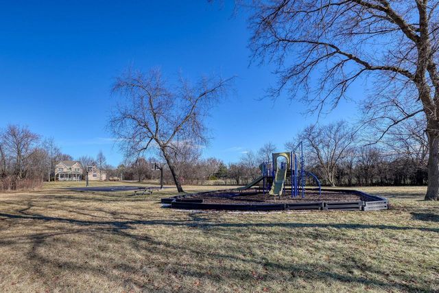 1125 Carlee Ann LANE, Pewaukee, WI 53072