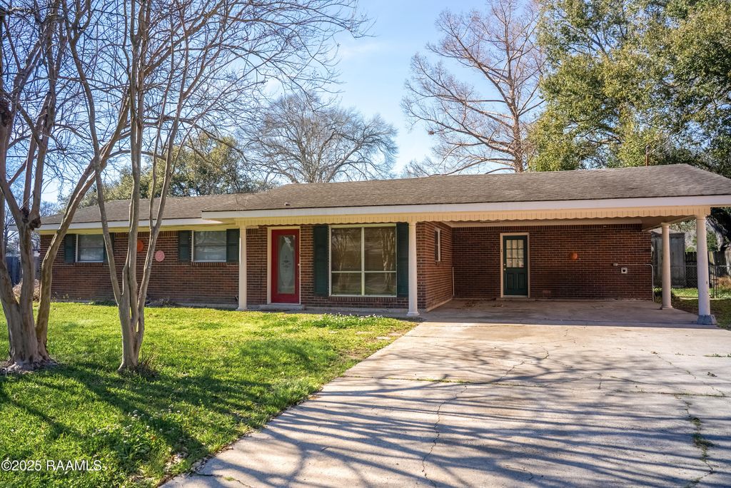 213 Birch Drive, Lafayette, LA 70506