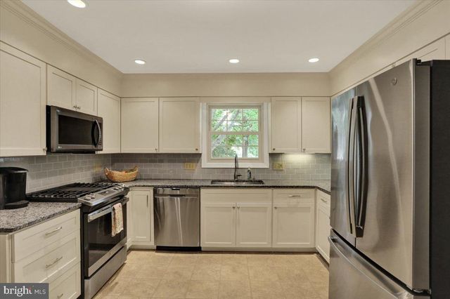 1609 CONCORD RD, Wyomissing, PA 19610