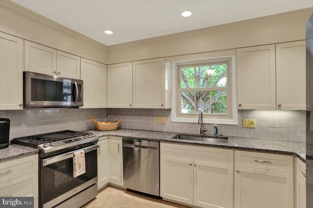 1609 CONCORD RD, Wyomissing, PA 19610