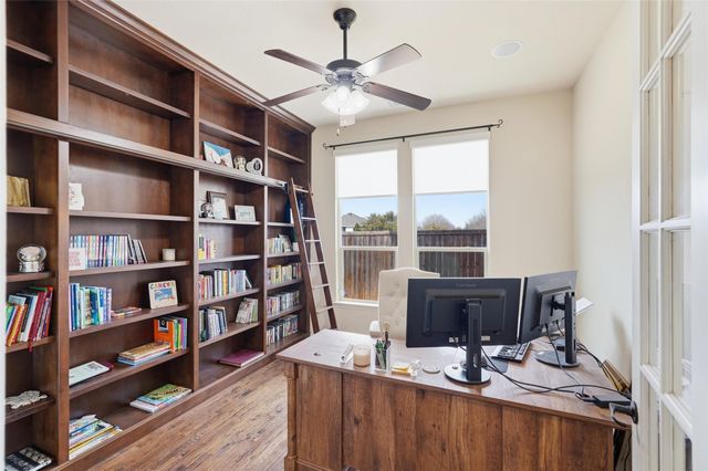 2837 Edinburgh Drive, Carrollton, TX 75006