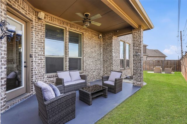 2837 Edinburgh Drive, Carrollton, TX 75006